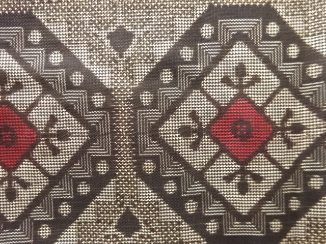 JAPANESE KIMONO / ANTIQUE KIMONO / SILK / DORO OSHIMA TSUMUGI / WOVEN STRIPE & ABSTRACT PATTERN